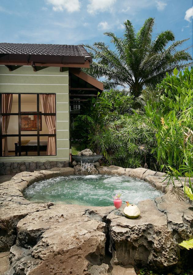 Hotel Felda Residence Hot Springs Sungkai Exteriör bild